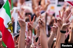 У США відбулася низка акцій на підтримку протестувальників в Ірані. На фото акція у Лос-Анжелесі, січень 2026 року