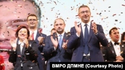 Владејачката ВМРО-ДПМНЕ освои 55 градоначалници на локалните избори.