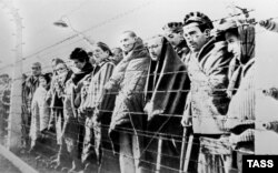 Уцелевшие узники Освенцима, 1945 год