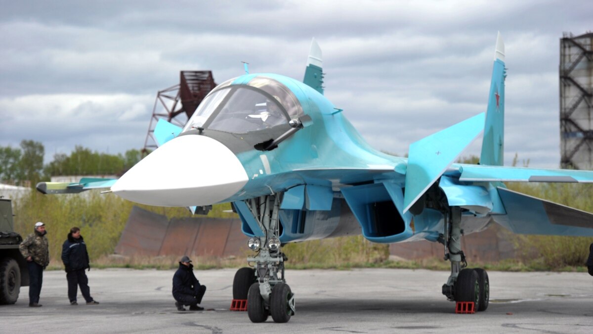 ГУР заявляє про спалення літака Су-34 на російському аеродромі в Челябінську