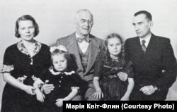 Філадельфія, 1949 рік. Лонгин Цегельський з сином Юрієм, його дружиною Веронікою Дроздовською та онучками Анізією і Олею