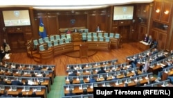 Kuvendi i Kosovës ditën e votimit të Qeverisë Hoti.