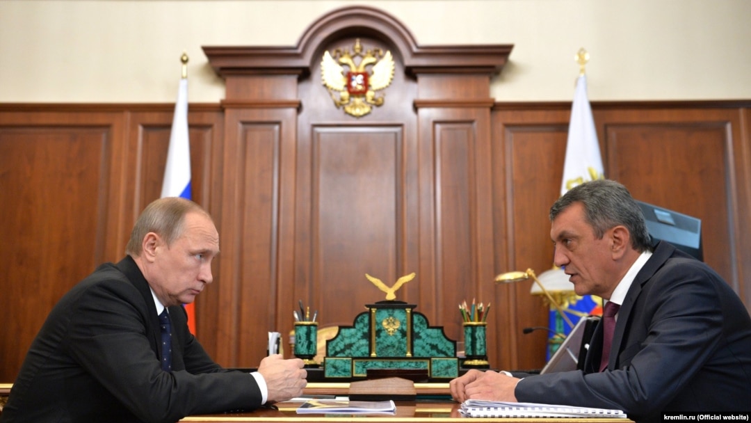 Владимир Путин и Сергей Меняйло (2016 год)