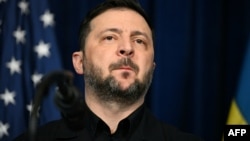 Говорячи про склад групи, Володимир Зеленський уточнив, що, окрім постійних членів, туди можуть долучатися інші посадовці залежно від потреб