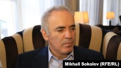Rusiyeli muhalifetçi, dünya santıraç çempionı Garri Kasparov