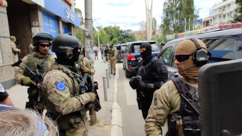 ЕУЛЕКС упадна кај косовските ветерани на ОВК, најавени апсења