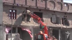 په پېښور کې د سړکونو پر غاړه تجاوزات ړنګول کېږي