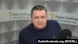 «Левова частка цих коштів – це кошти, одержані в рамках державного фінансування політичних партій», – заявив Олексій Кошель