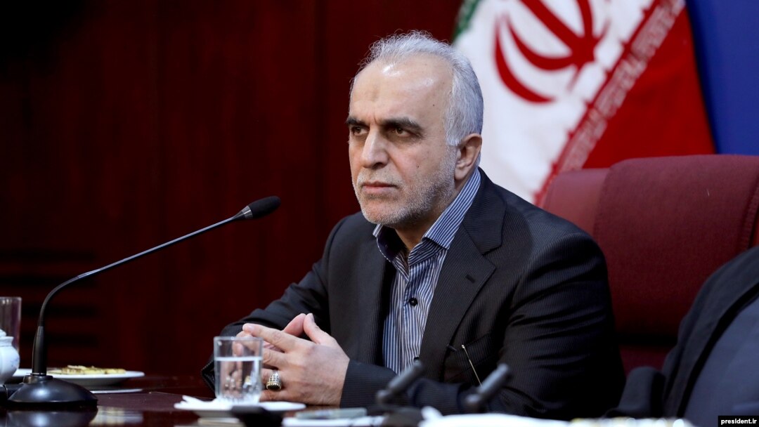 فرهاد دژپسند، وزیر امور اقتصاد و دارایی ایران