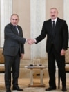 Премьер-министр Армении Никол Пашинян и президент Азербайджана Ильхам Алиев