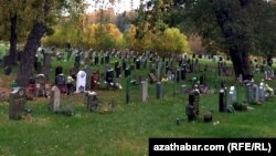 Şiraly soňky ýoluna ugradyldy