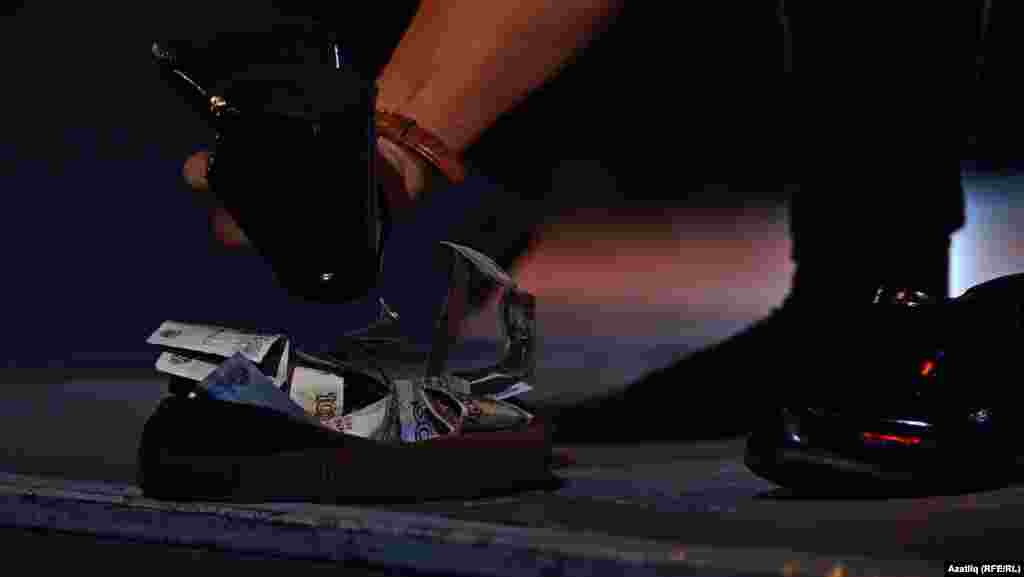 Тамашада акча җыю