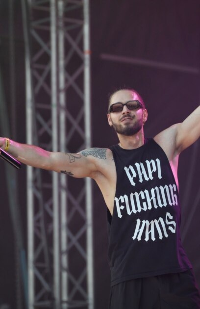 Личните му преживявания свързани с любов приятелства и наблюдаване на