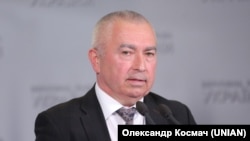 Володимир Арешонков під час брифінгу в кулуарах Верховної Ради України, 25 квітня 2019 року