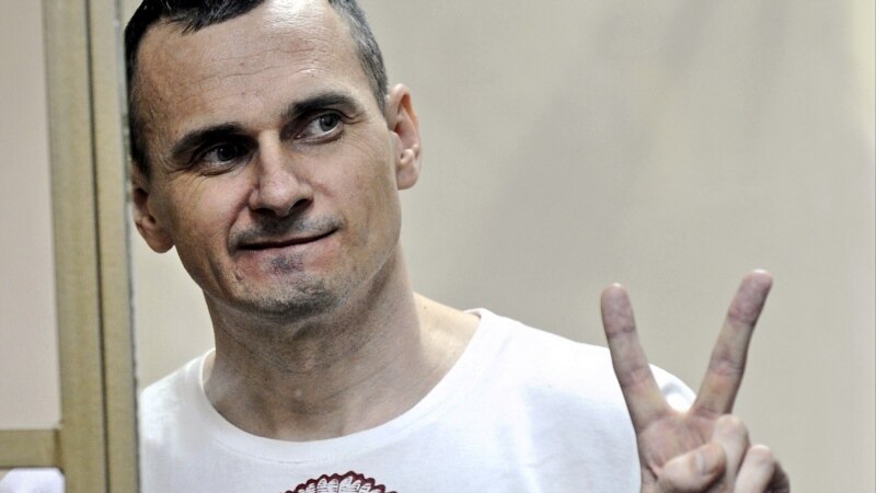 Zelenskıynıñ ofisi Kremlge Vışinskiy ve Sentsovnı aynı vaqıtta azat etmege teklif ete