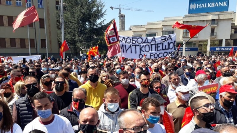 VMRO-ja kërkon lirimin e të dënuarve për 27 prillin