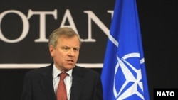НАТО җитәкчесе Яап де Хооп Схеффер
