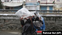 تصویر آرشیف: بارنده گی در کابل