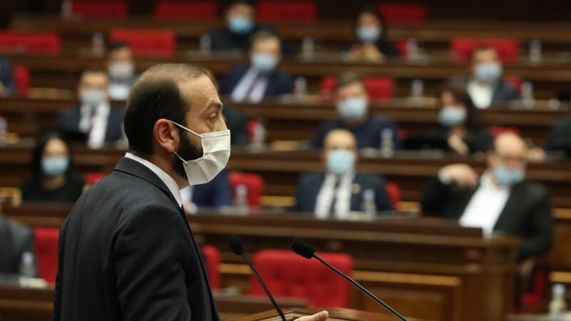 Буду выпроваживать из зала всех тех депутатов, которые не носят маски – спикер парламента Армении