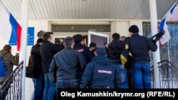 Задержание активистов митинга в Симферополе 9 марта