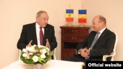 Preşedinţii Nicolae Timofti şi Traian Băsescu, la Iaşi