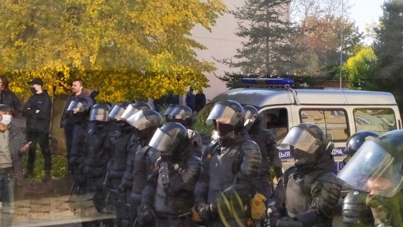 В городах Беларуси начались задержания участников протестов