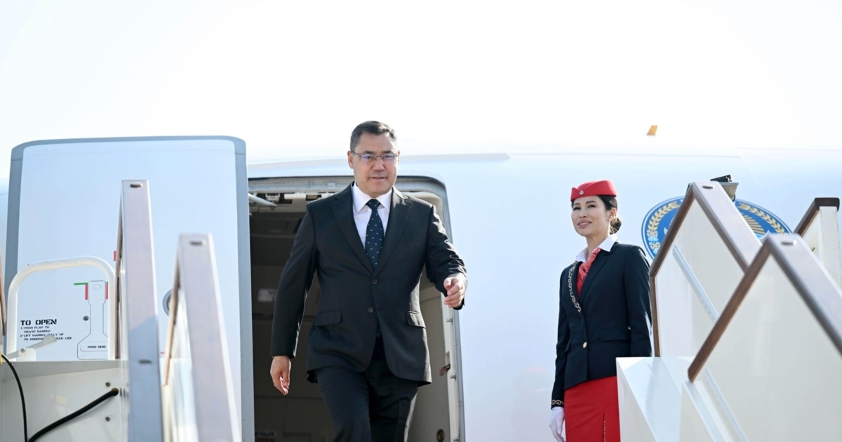 Екі адамға арналған эротикалық фото