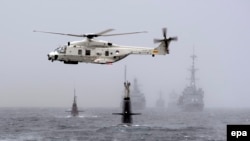 Elicopter olandez la manevrele NATO anti-submarin din Marea Nordului, 4 mai 2015