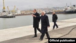 Әзербайжан президенті Ильхам Әлиев Каспий жағасындағы кеме жөндеу зауытын ашуға келе жатыр.