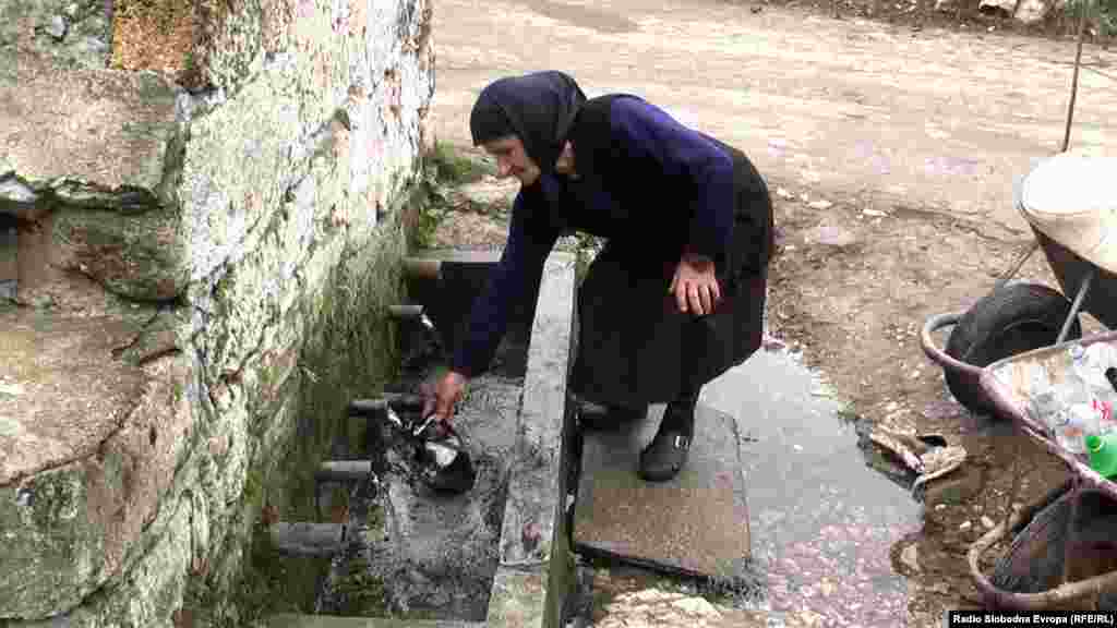 Двете лица на Македонија. Некаде уште нема вода. Вранештица, Ноември 2011.