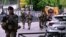 حادثه روز جمعه منجر به بسیج گسترده نیروهای پلیس در پاریس شد