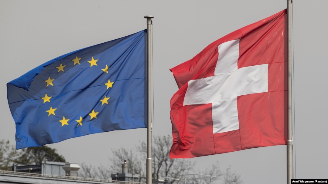 Zastave Evropske unije i Švajcarske, Cirih, 3. maj 2022.