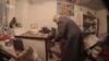 На Донбассе 79-летняя жительница Карловки осталась без жилья из-за боевых действий (видео)
