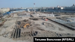 Строительство Судейского квартала в Санкт-Петербурге продолжается, несмотря на обещания властей построить на этом месте парк