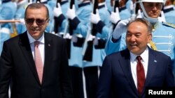 Түркия президенті Режеп Ердоған мен Қазақстан президенті Нұрсұлтан Назарбаев. Анкара, 5 тамыз 2016 жыл. 