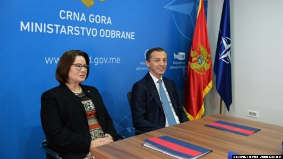 Ministar odbrane Predrag Bošković i ambasadorka Sjedinjenih Američkih Država (SAD) Džudi Rajzing Rajnke