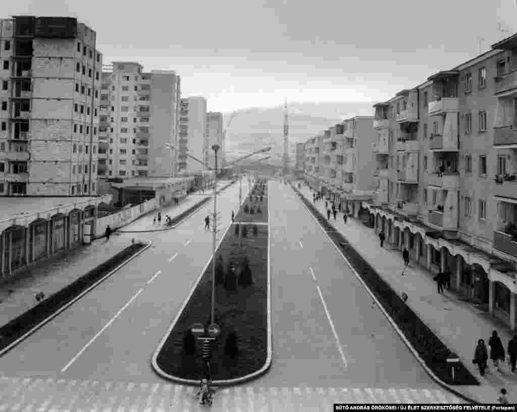 A suburb under construction in 1977 in the Transylvanian city of Alba Iulia.