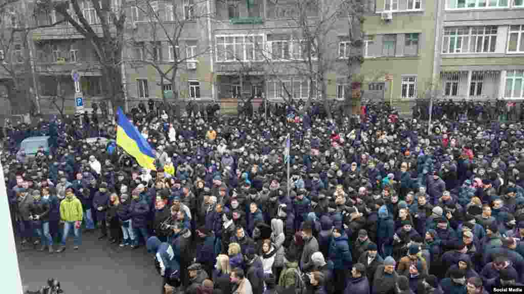Мітинг міліціонерів під Міністерством внутрішніх справ з вимогою скасувати наказ про створення комісій для переатестації колишніх міліціонерів, Київ, 13 грудня 2015 року