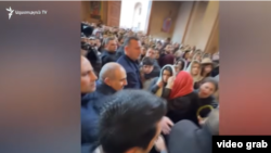 Armenia - Prime Minister Nikol Pashinian visits St. Anne's Church in Yerevan, March 29, 2026.