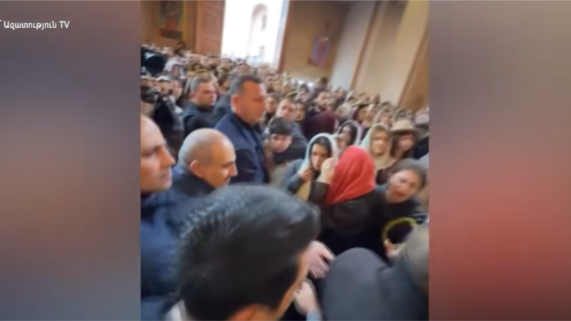 Սուրբ Աննա եկեղեցու միջադեպի գործով 18-ամյա Դավիթ Մինասյանը կալանավորվեց