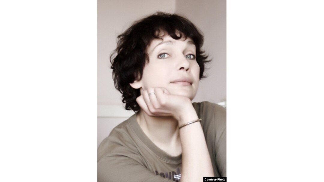 Светлана Анохина, журналист ва хъвадарухъан