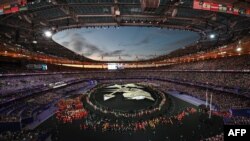 Stadiumi në Paris, ku është mbajtur ceremonia e mbylljes së Lojërave Olimpike Verore.