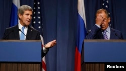 John Kerry i Sergei Lavrov, Ženeva, septembar 2013.