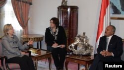 Президент Йемена Али Абдалла Салех на переговорах с госсекретарем США Хиллари Клинтон