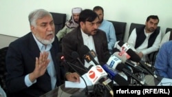 الکوزی: هیچ تاجر اموال خود را در بندر کراچی جابجا نکند.