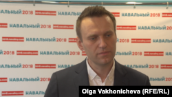 Alexei Navalny opened his campaign headquarters in the central city of Kostroma on April 22.