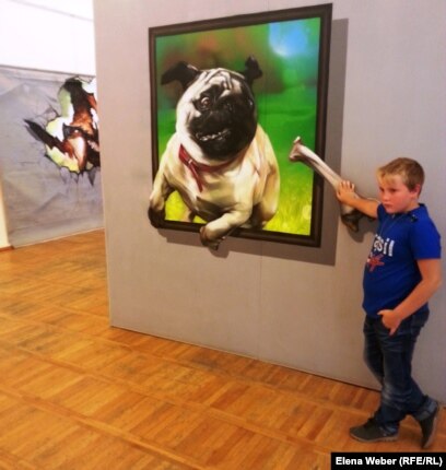 Әуежайдағы тұрақтағы нимфоманмен ыстық секс