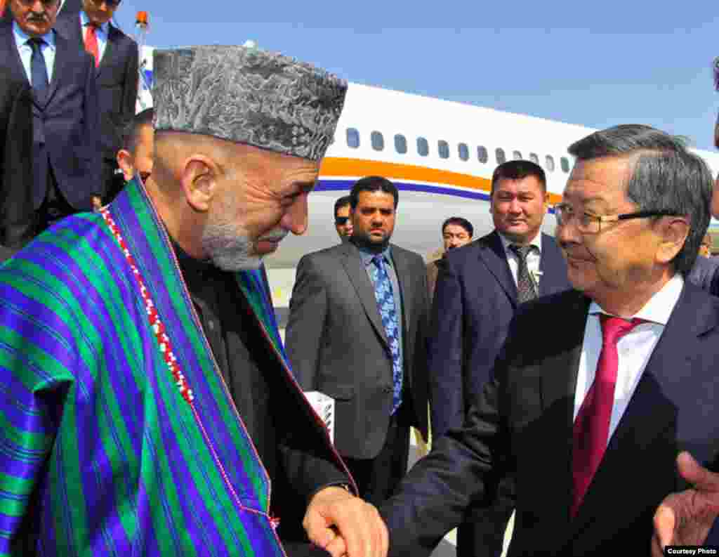Президент Афганистана Карзай. Исламская Республика Афганистан имеет статус наблюдателя в ШОС