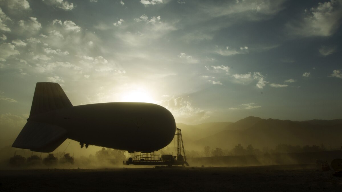 Британцы испытали гибрид дирижабля, самолета и вертолета Airlander-10