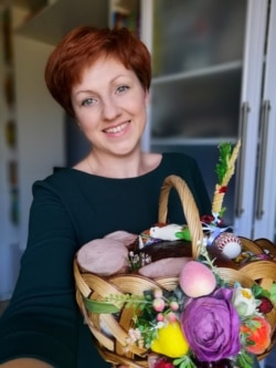 Віта Якубовська і її великодній кошик